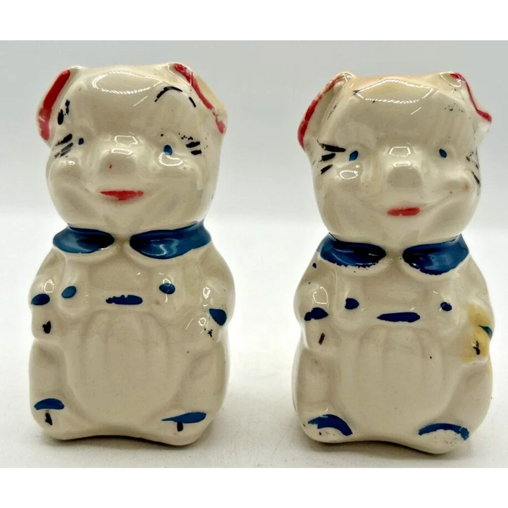 Vintage Retro Salt and Pepper Shakers Ceramic Pigs U260/35